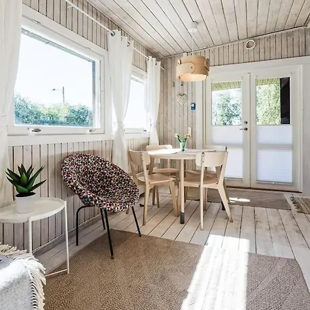 Hubane Suvila Mere Kaldal *